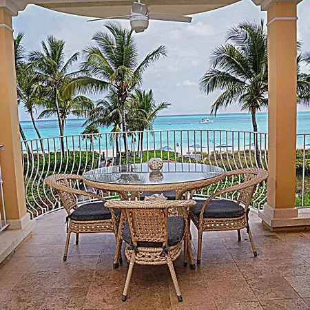 Villa Renaissance Unit 205 Grace Bay Beach